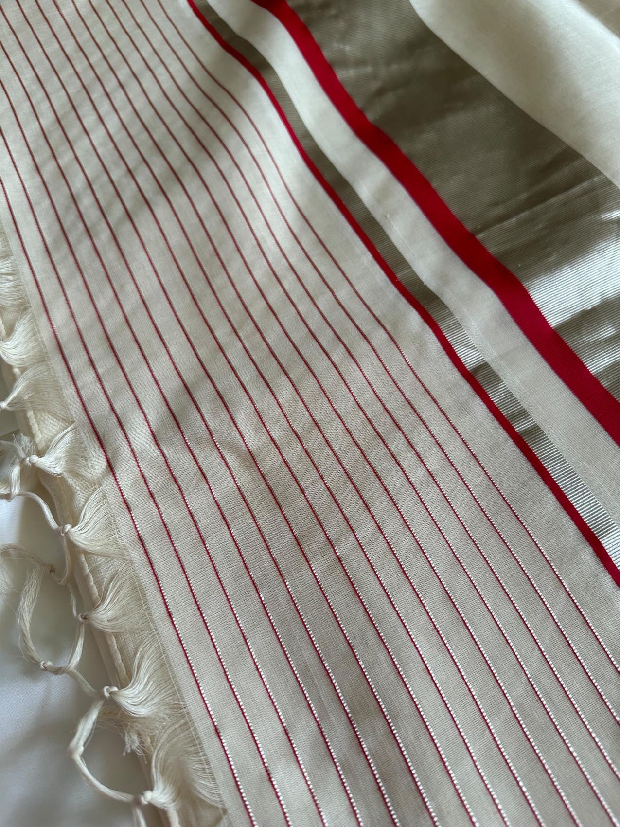 Ishaka Handwoven Cotton Kasavu Saree