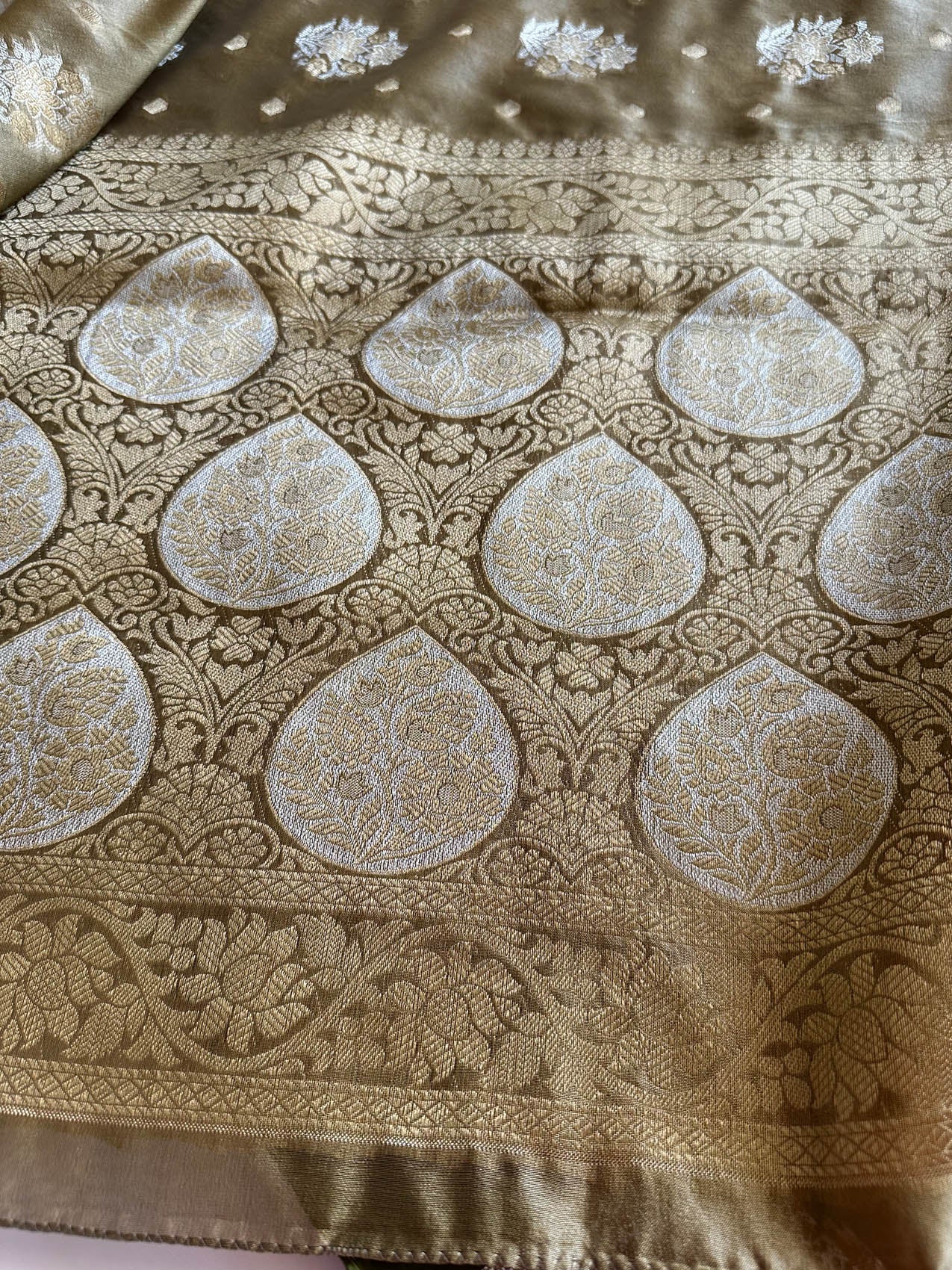 Saehsa Silk Tissue Banarsi